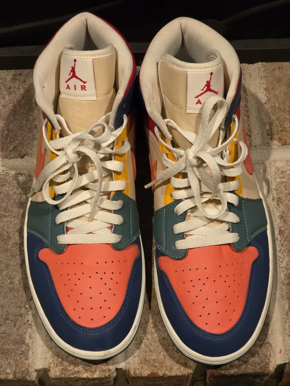 Womens Air Jordan Retro 1 Mid SE 'Multi Color (2022)'